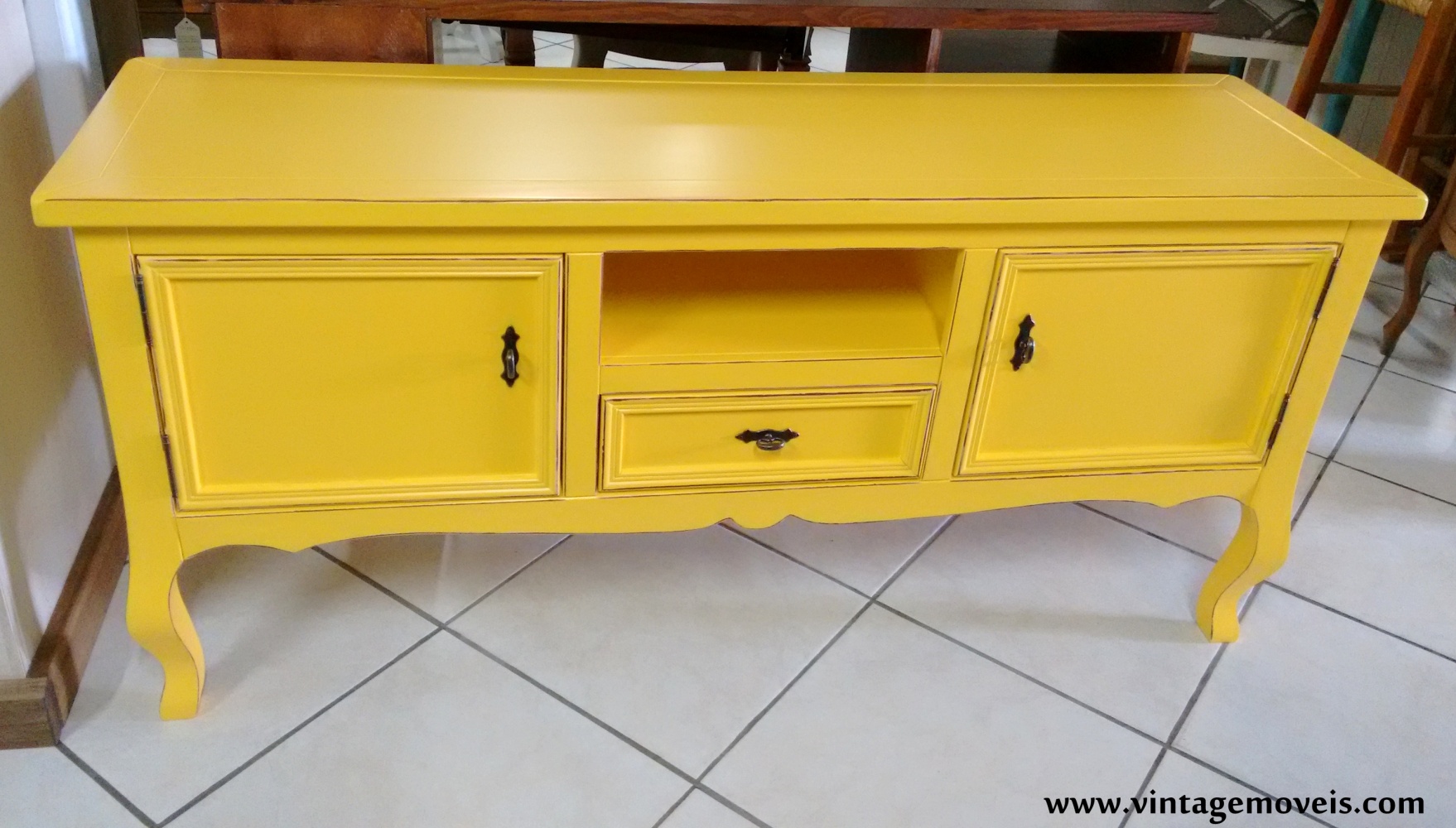 Rack Luis Felipe 02 Porta Amarelo C. Desgaste  (1,50Lx 0,46P x 0, 70A) 