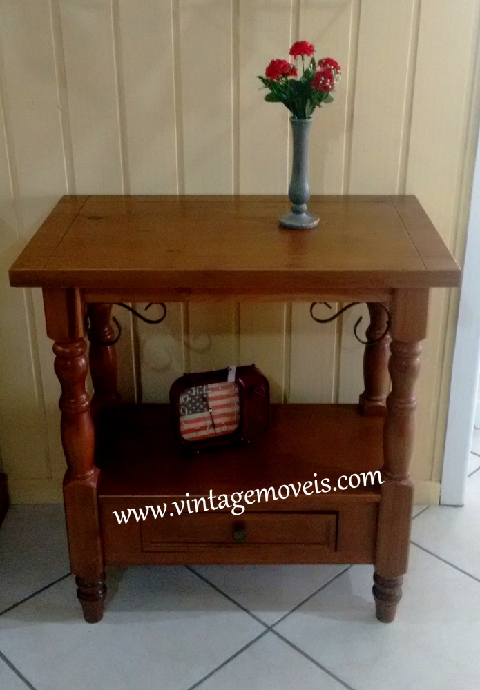 Aparador 04 Estações 01 Gaveta Castanho (0,75L x 0,45P x 0,83A) Valores clique na imagem